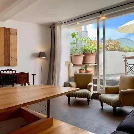 Sunny In Town With Terrace * Lisboa