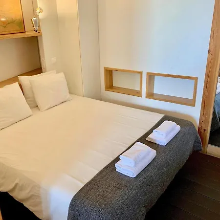 Sunny In Town With Terrace * 리스본