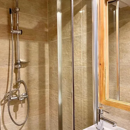 아파트 Sunny In Town With Terrace *